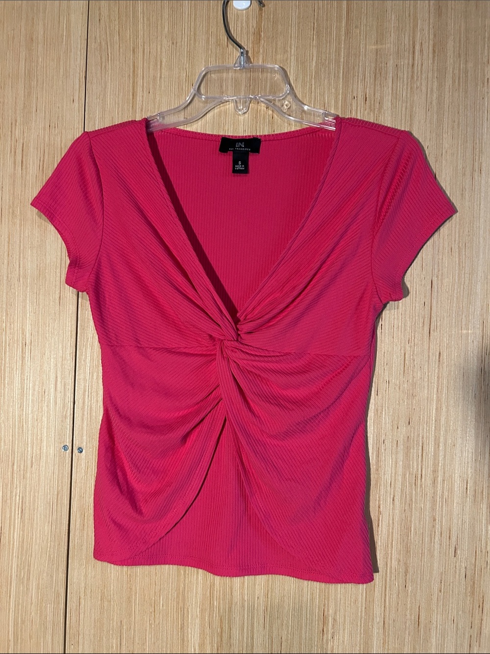 I.N. San Francisco Hot Pink Twist-Front Ribbed Short Sleeve Top